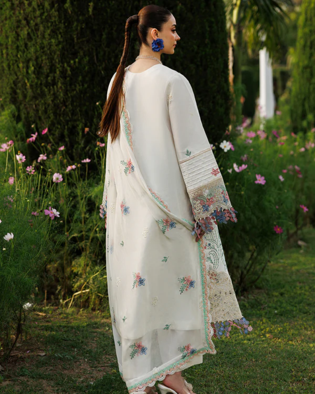 M 03 | 3pc lawn