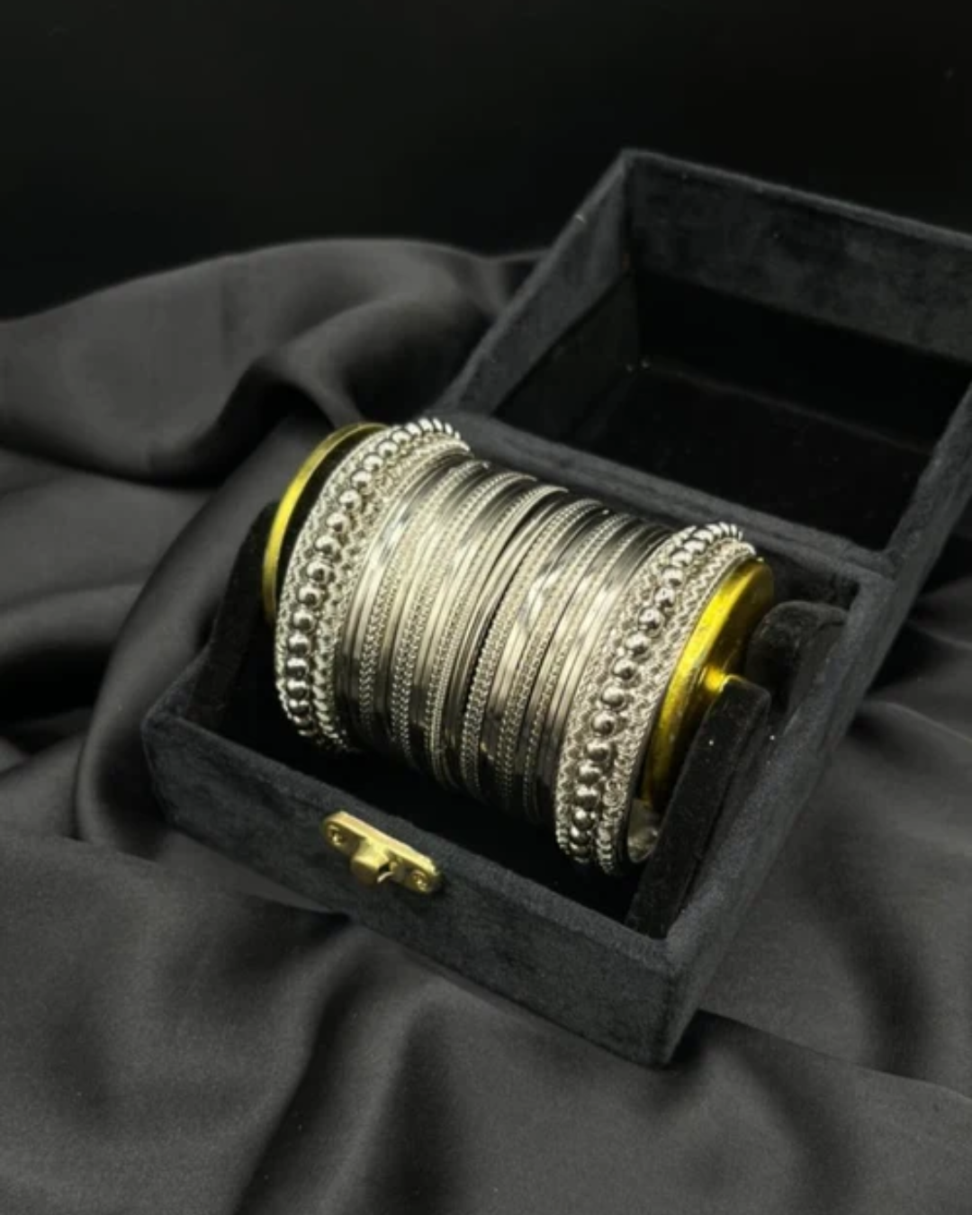 Silver luxe bangle set
