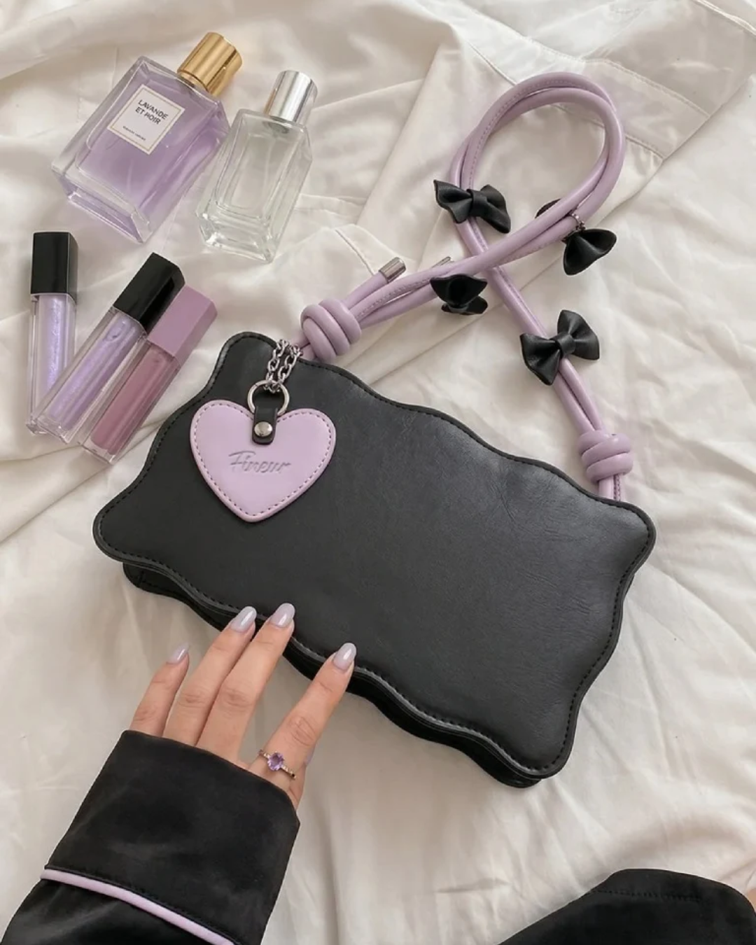 FINEUR HANDBAG BAGGIE-BLACK