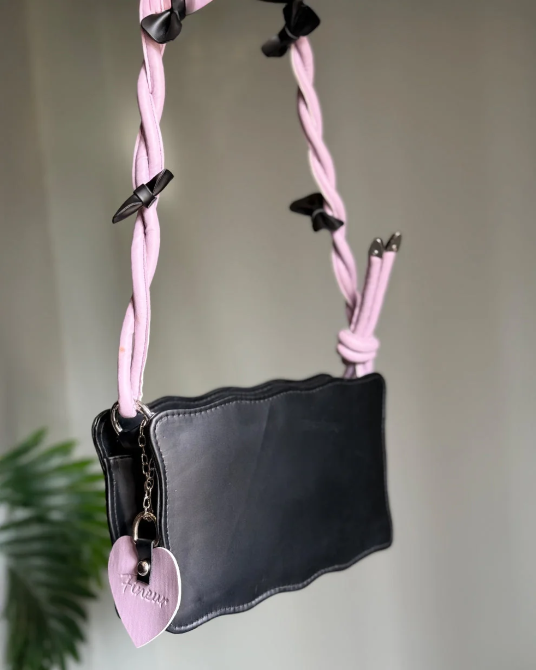Fineur handbag baggie black