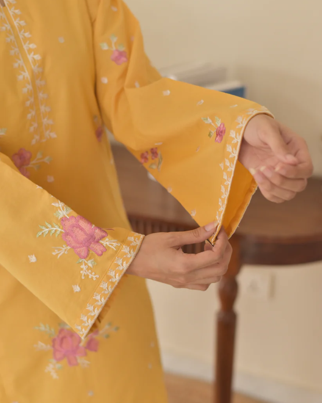 ARTICLE | ESHAL SET