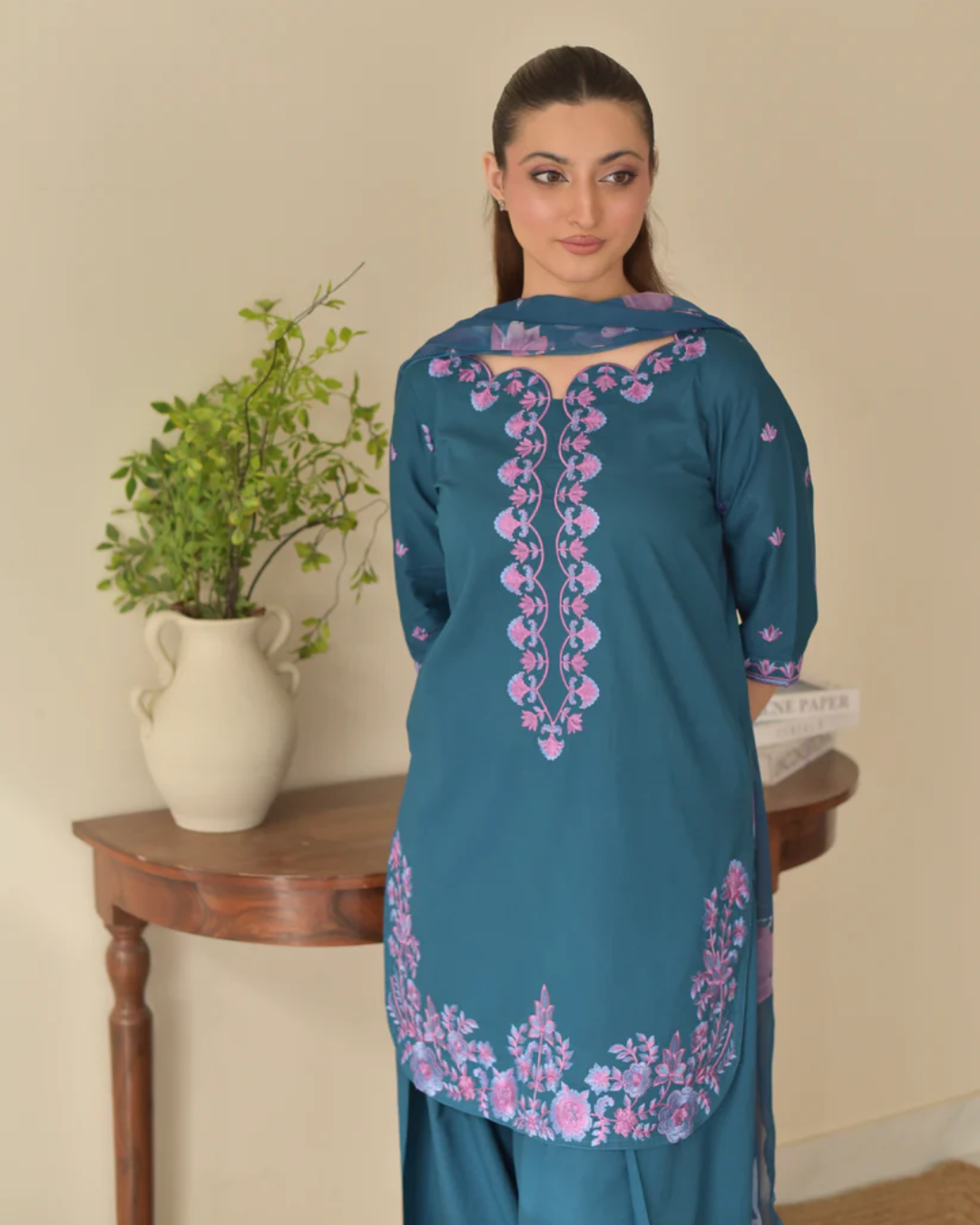 ARTICLE | HEER SET