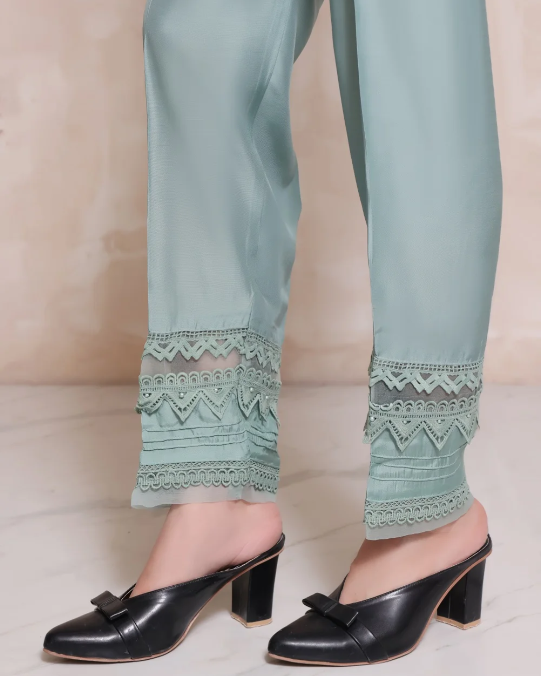 SADABAHAR LAKSHIYA MINT PANT