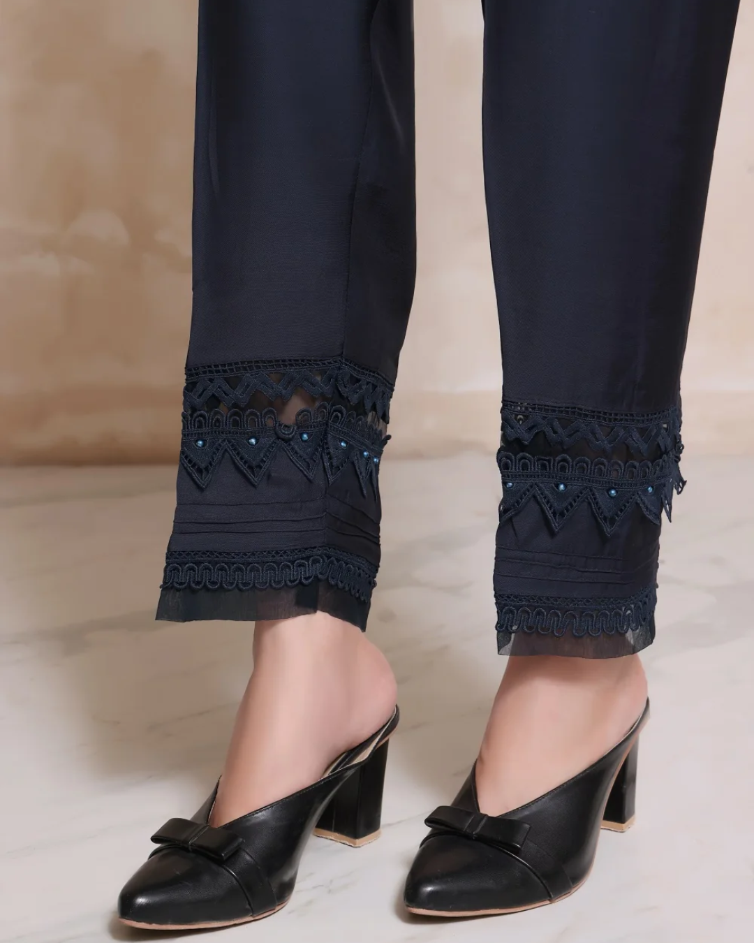Sadabahar lakshiya navy blue pant